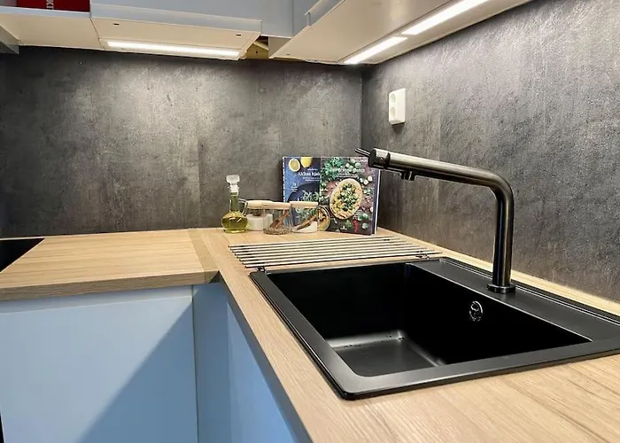 The Yellow Door Appartement *