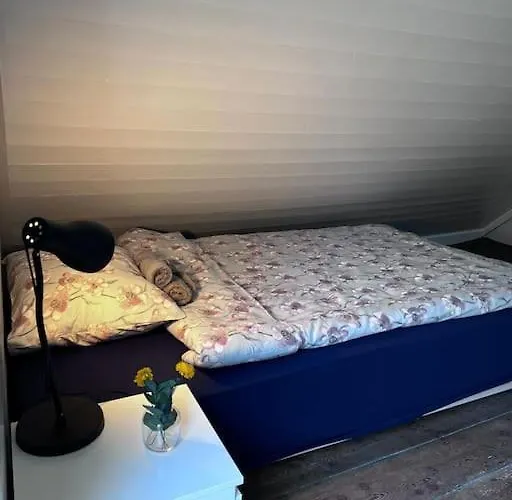 The Yellow Door ستافانجر