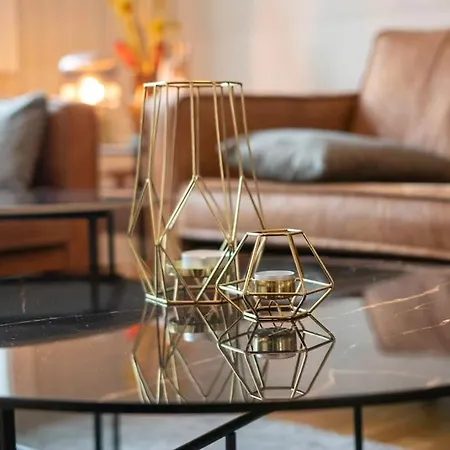 아파트 The Yellow Door 스타방에르