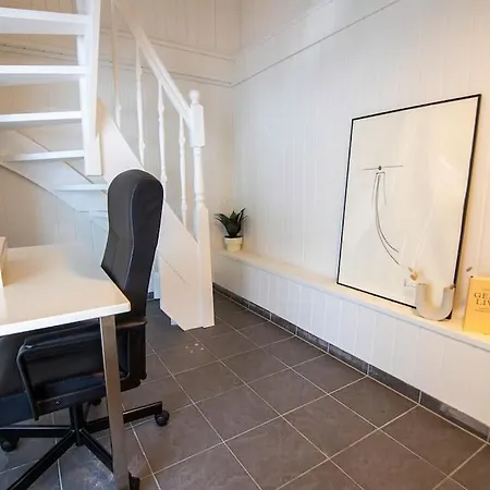 The Yellow Door 아파트 스타방에르