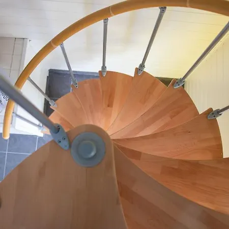 The Yellow Door * 스타방에르